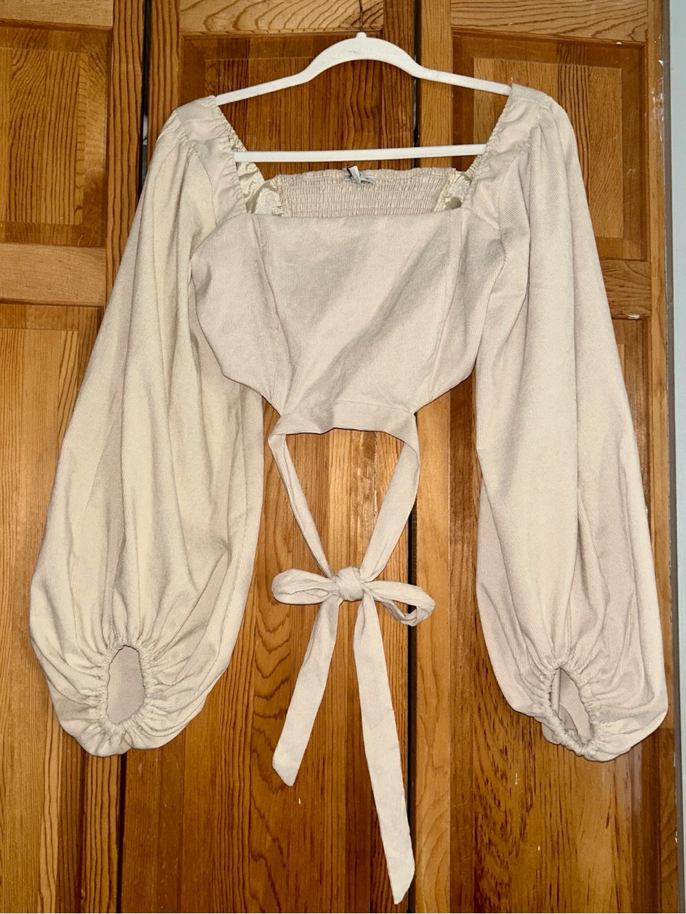 Tie-Back Cream Puff Sleeve Crop Top